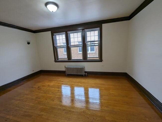 Building Photo - 1 bedroom in CICERO IL 60804