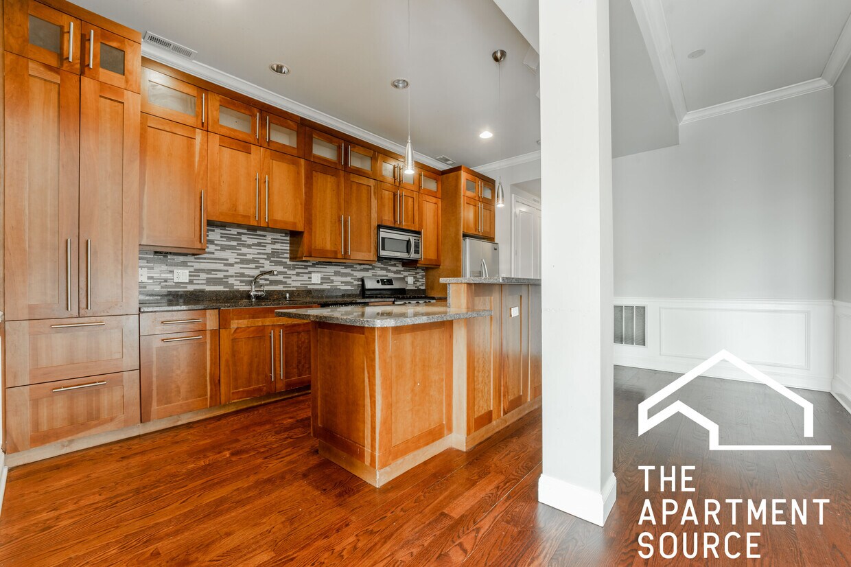 Foto principal - 5010 W Lawrence Ave