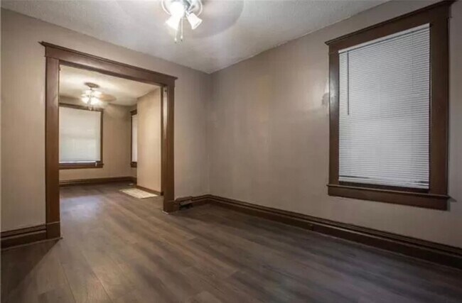 Building Photo - Beautiful 2 Story 3 Bedroom Northeast Home...