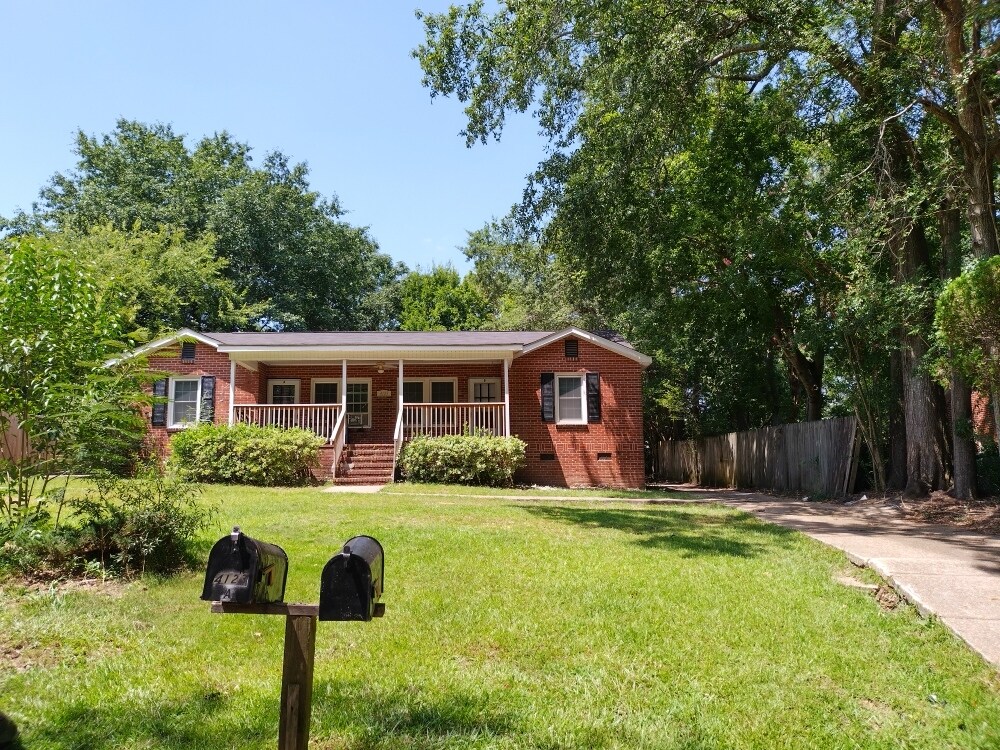 Foto principal - 4123 16th Ave