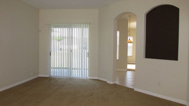 Building Photo - Spacious 4/3/3 with upgrades