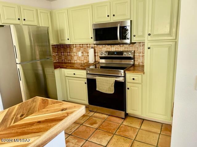 Foto del edificio - 1500 E Pusch Wilderness Dr