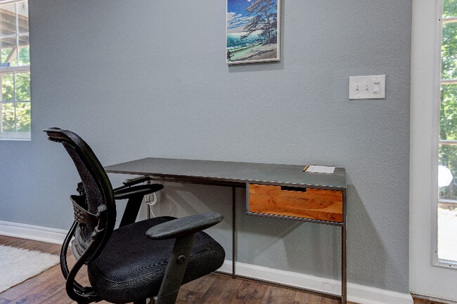 Foto del edificio - 23 Caspian Wy