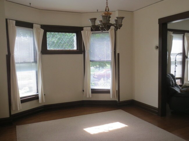 Foto del edificio - 2637 Stewart Ave
