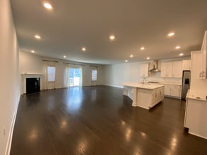 Building Photo - 3105 Aviator Ave