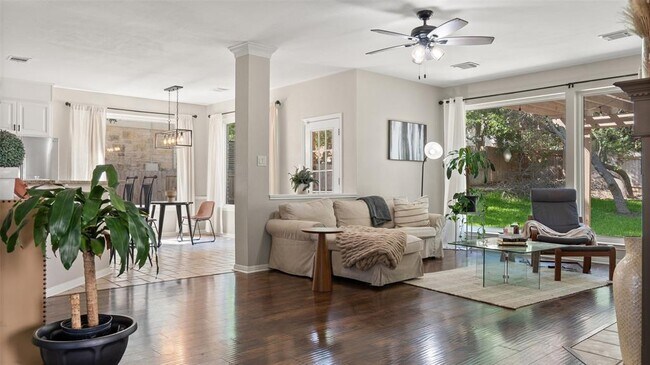 Foto del edificio - 3452 Mulberry Creek Dr