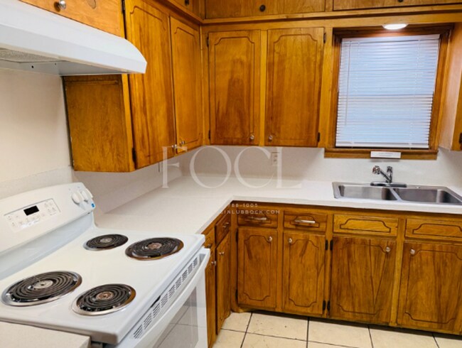 Foto del edificio - Large 3/2 with 2 living areas