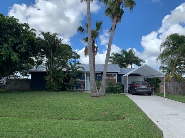 Foto principal - 1256 SW Byron St