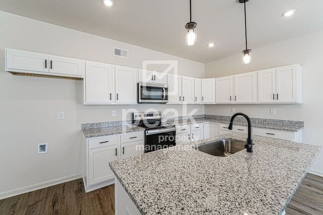 Building Photo - $1900! 3Bed,2Bath in Pleasant Grove AL! Available NOW! Set up your self guided tour!