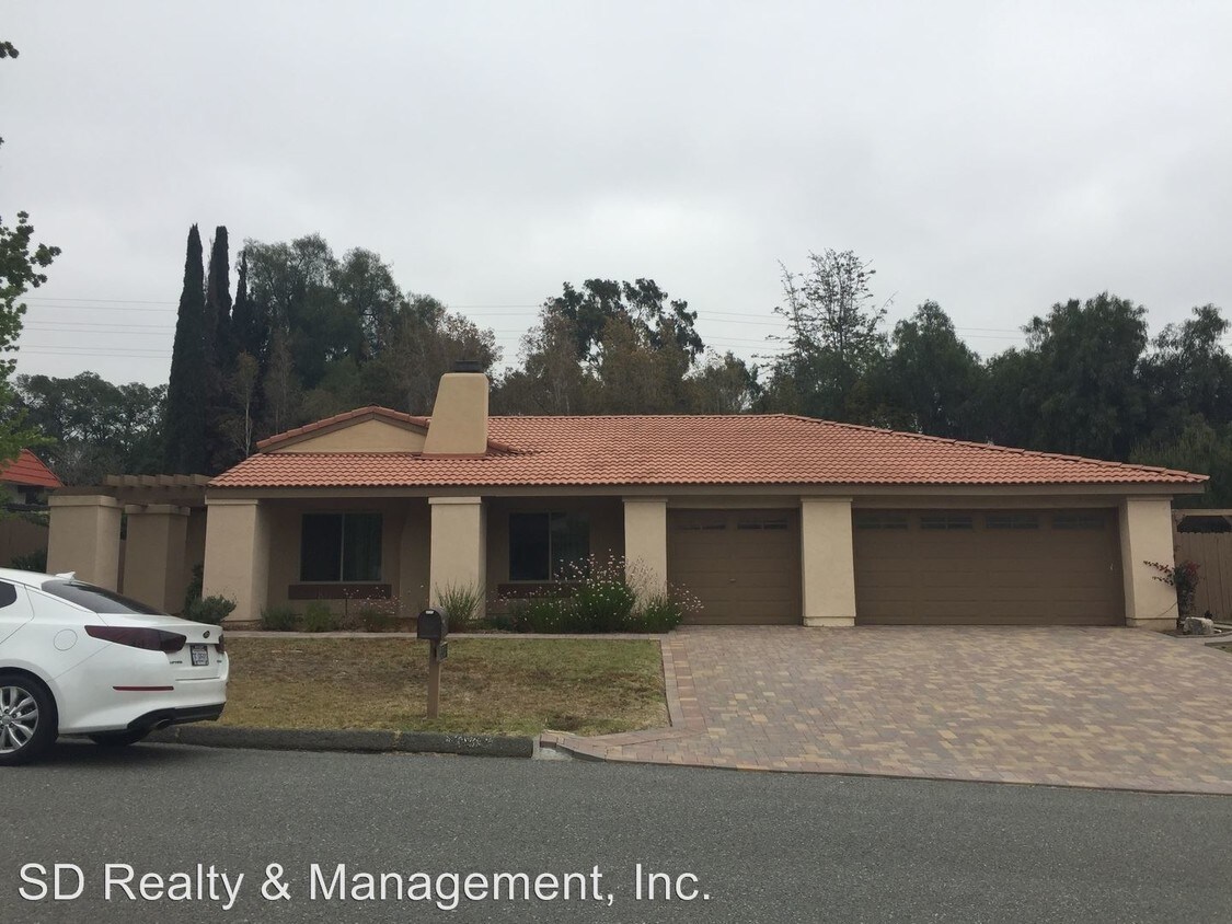 Primary Photo - 3309 Kennelworth Ln