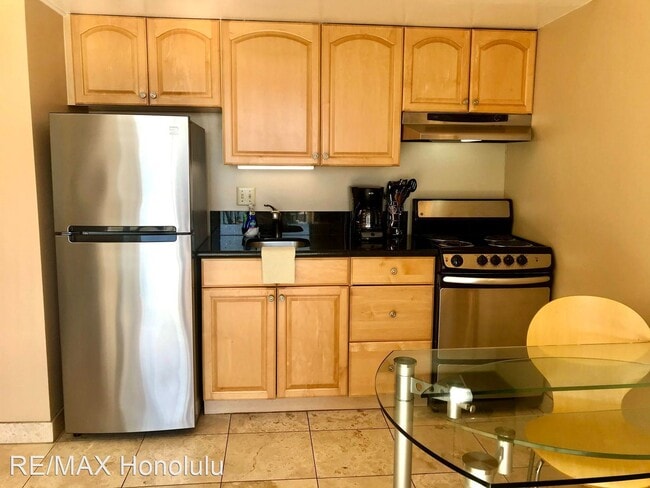 Building Photo - 1 br, 1 bath House - 2440 Kuhio Ave. #1706
