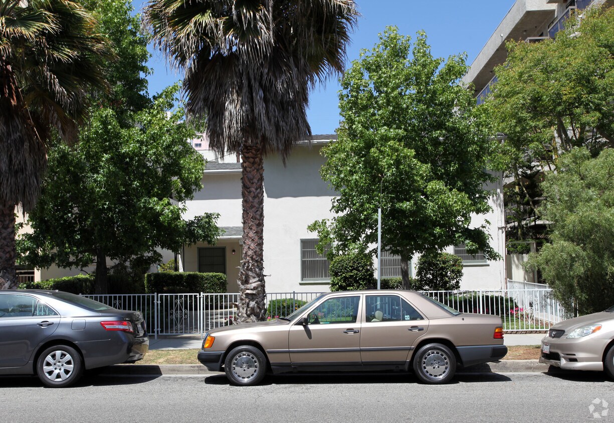Primary Photo - 1127 5th St