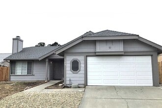 Building Photo - 1346 Lois Ln