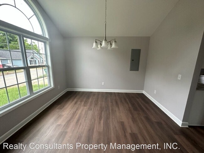 Foto del edificio - 3 br, 2 bath House - 307 Park Street