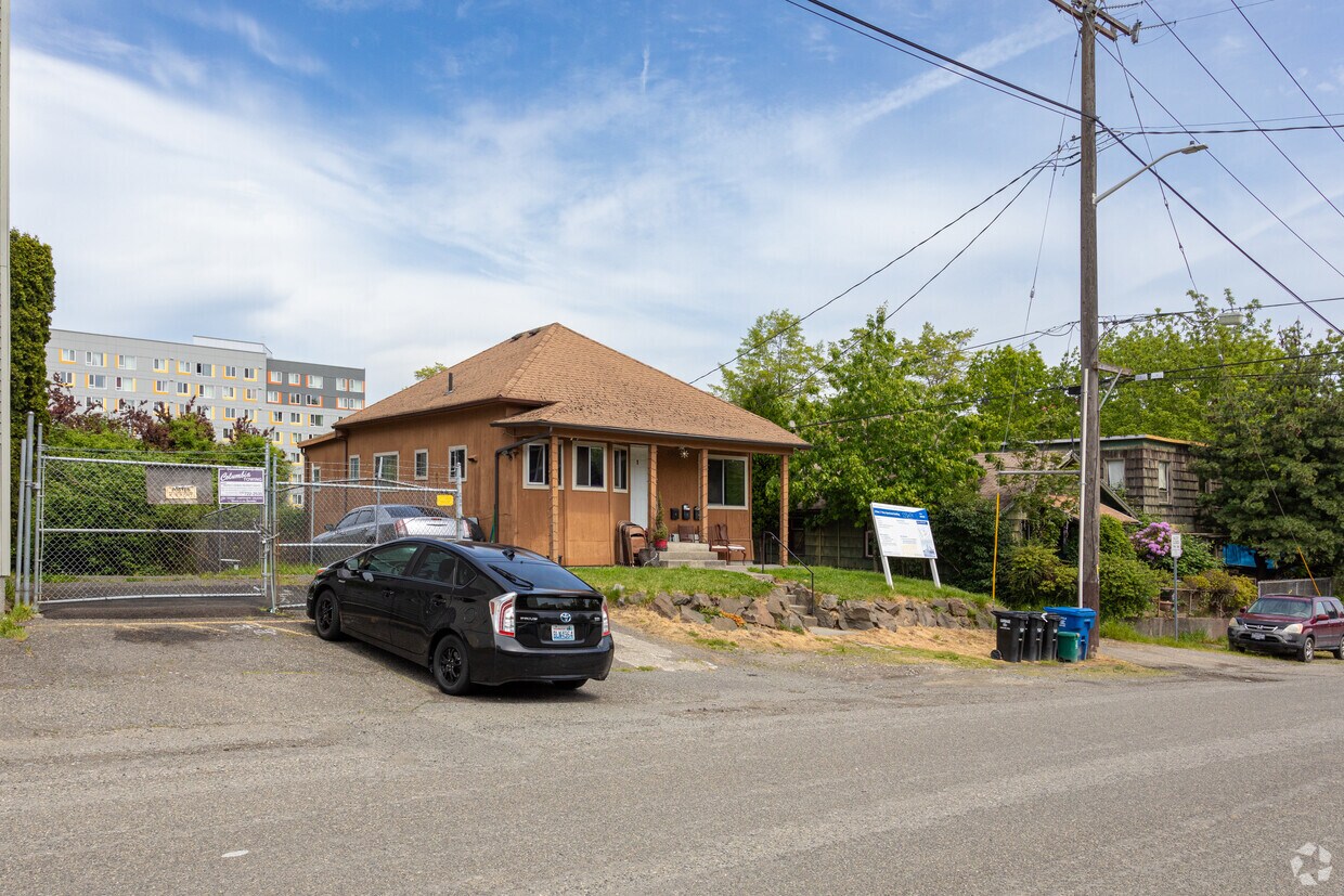 Construction - June 2022 - 2910 S Byron St