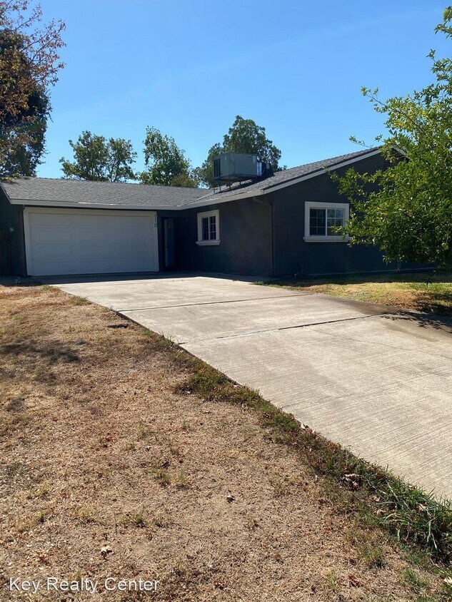 Primary Photo - 3 br, 2 bath House - 110 Wildflower Drive