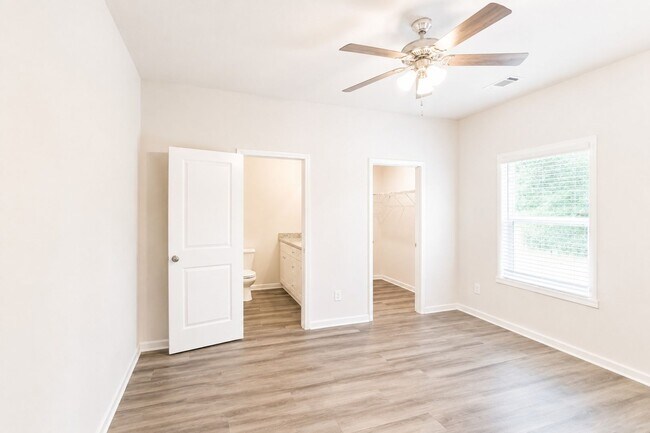 Foto del edificio - 4209 Crosby Ln