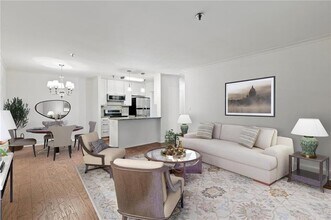 Building Photo - 300 Johnson Ferry Rd