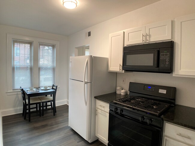 Kitchen - 360 Laurel St