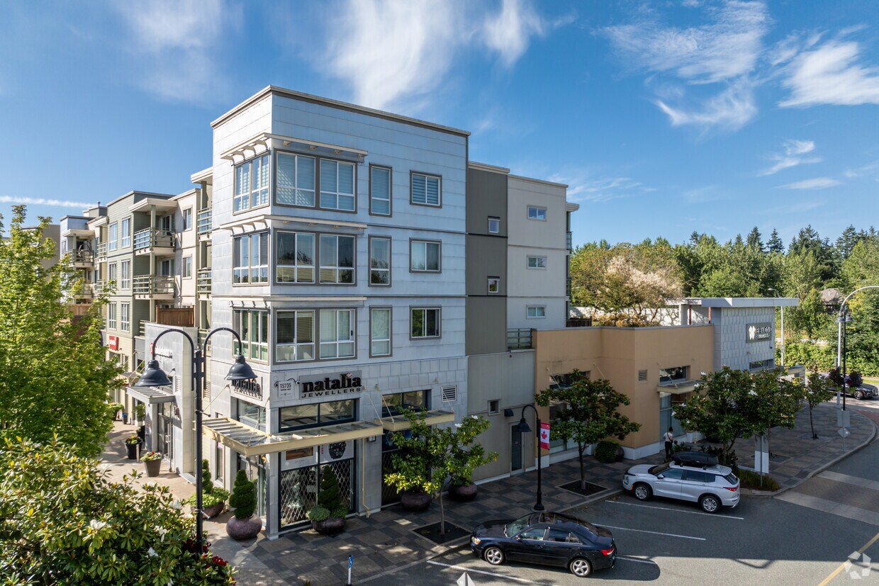 Building Photo - 15735 Croydon Dr