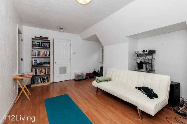Foto del edificio - 5820 Alder St