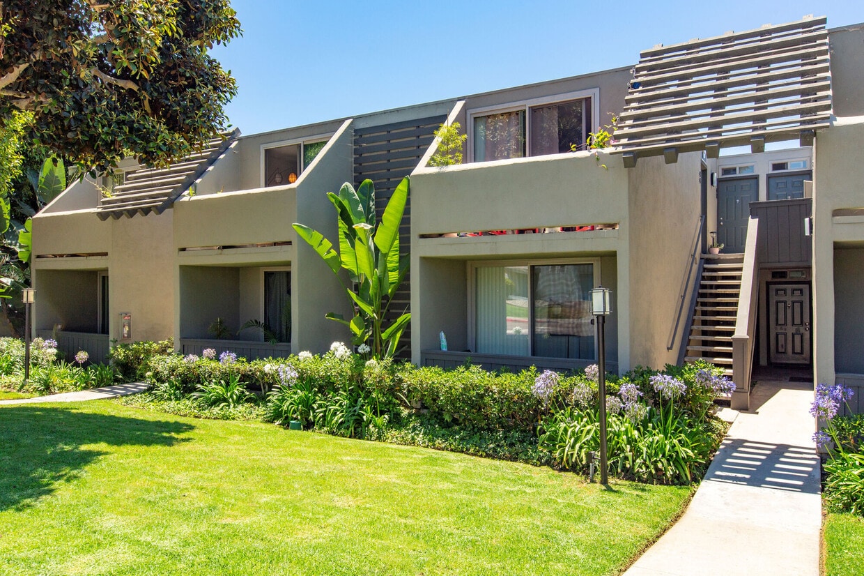 Elan Sandpiper Del Mar - 833 S Cedros Ave Solana Beach, CA 92075 |  Apartments.com