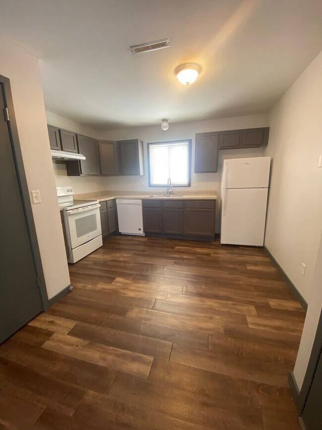 Foto del edificio - 4861 Tama St SE