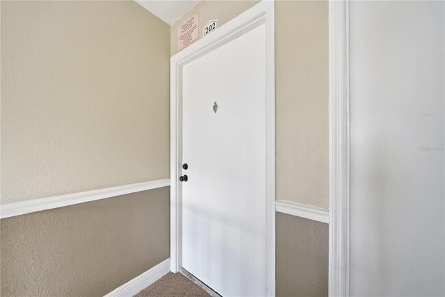 Building Photo - 13690 Orange Sunset Dr