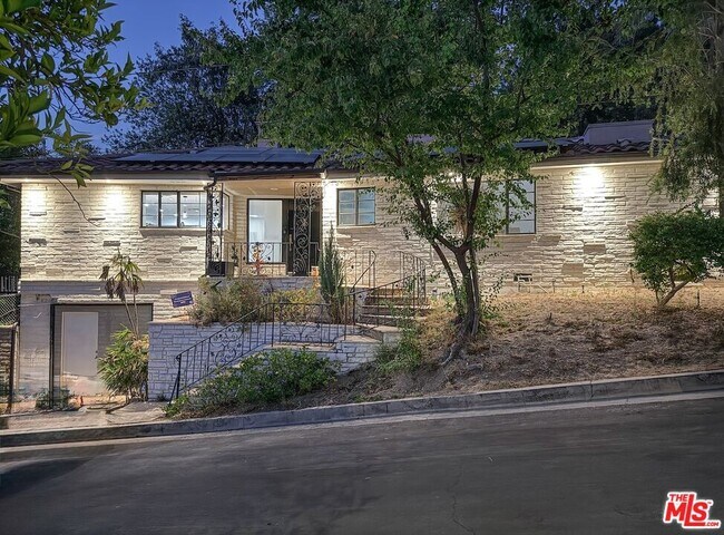 Foto del edificio - 4108 Valley Vista Ct