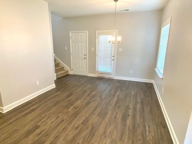 Building Photo - AzaleaDrive340