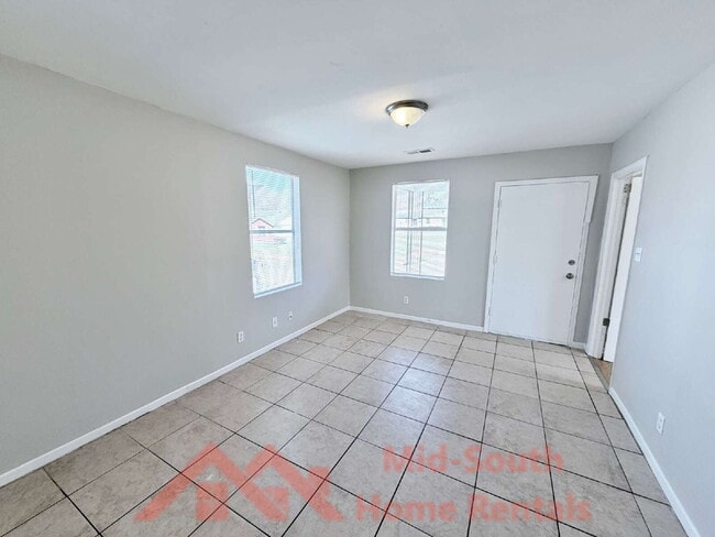 Building Photo - 1549 Patton St