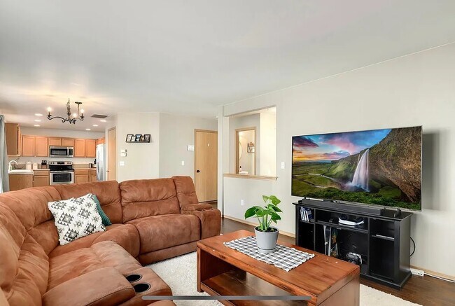 Foto del edificio - 1115 181st Street Ct E