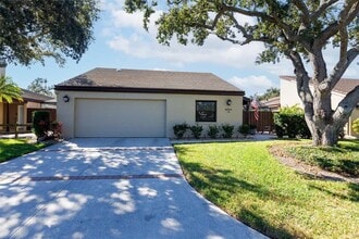 Building Photo - 3694 Glen Oaks Manor Dr