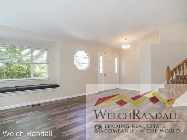 Foto del edificio - 4 br, 3.5 bath House - 5848 Oakwood Dr