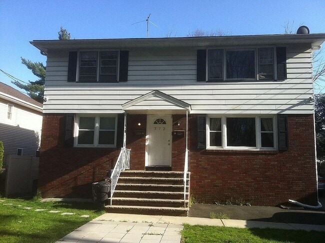 Building Photo - 372 Gilbert Ave