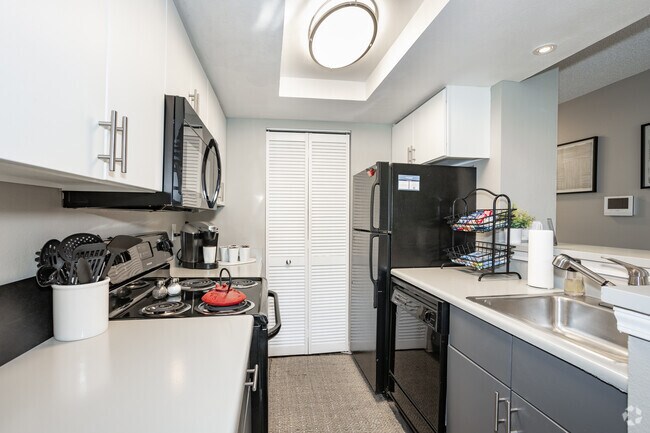 Capella (gris) - Cocina - ReNew Foothills