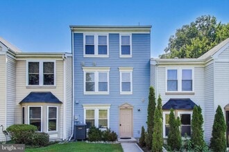 Building Photo - 1764 Wilcox Ln