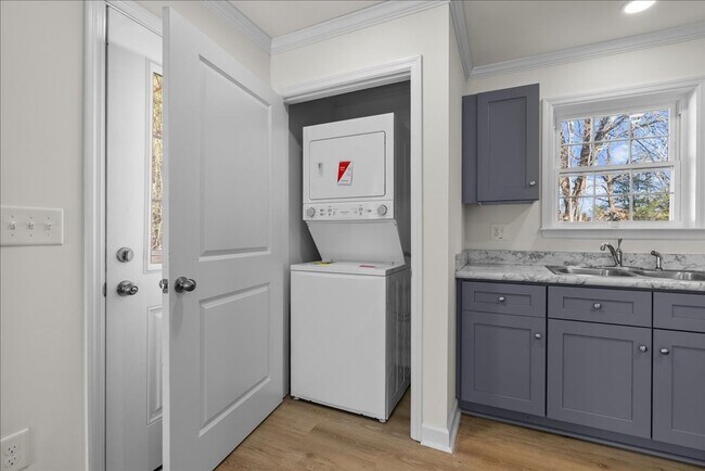 Building Photo - The Home You’ve Been Searching For! *Utilities & Furniture can be added with a rental premium.*