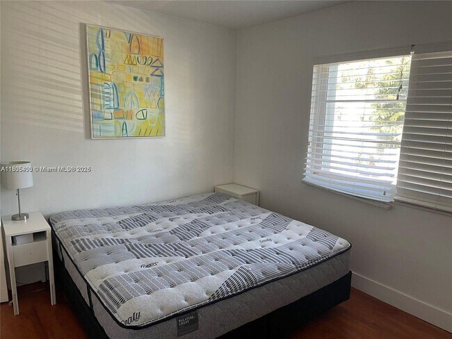 Foto del edificio - 4010 N Meridian Ave