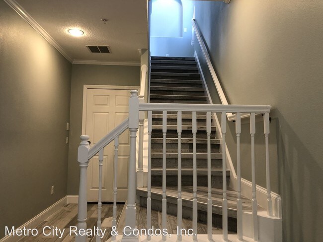 Building Photo - 3 br, 3 bath House - 1895 Britlyn Aly