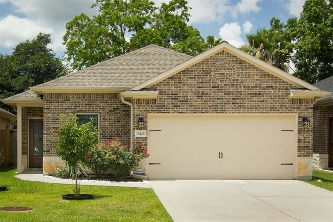 Building Photo - 18215 Hillingdon Ln