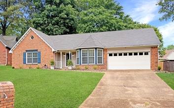 Building Photo - 8260 Country Creek Cove