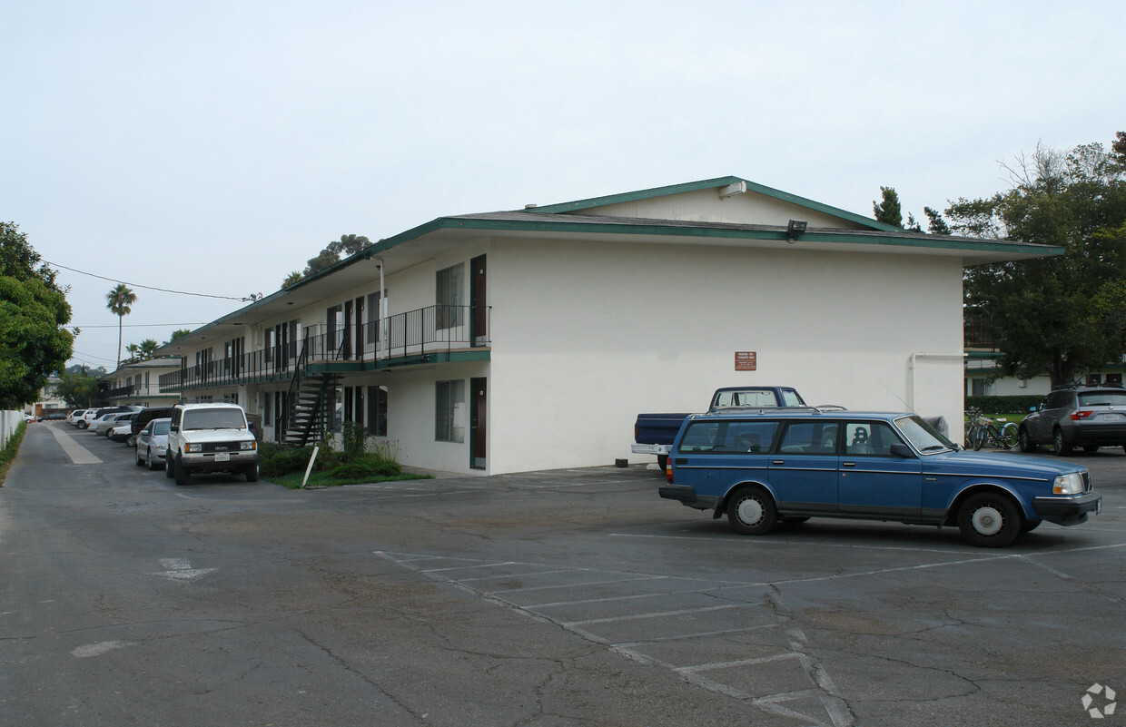 Foto del edificio - Studio Plaza Apartments