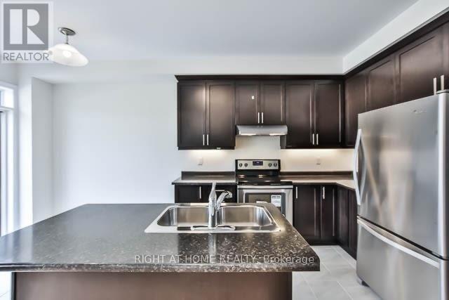 Building Photo - 4 Blackpool Ln