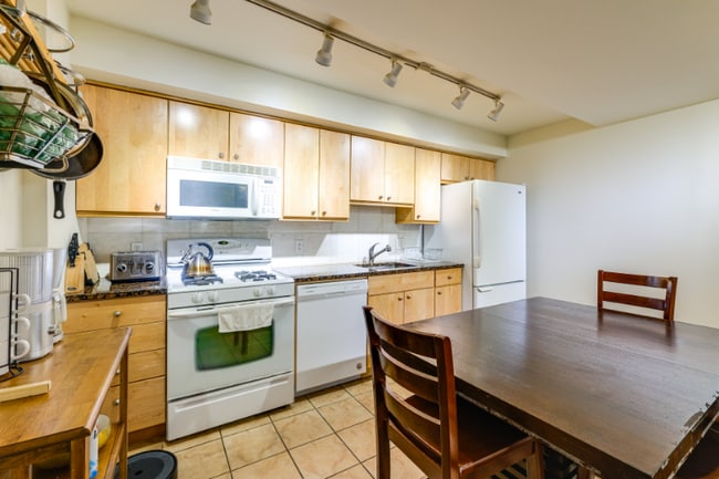 Building Photo - 4316 4th St NW