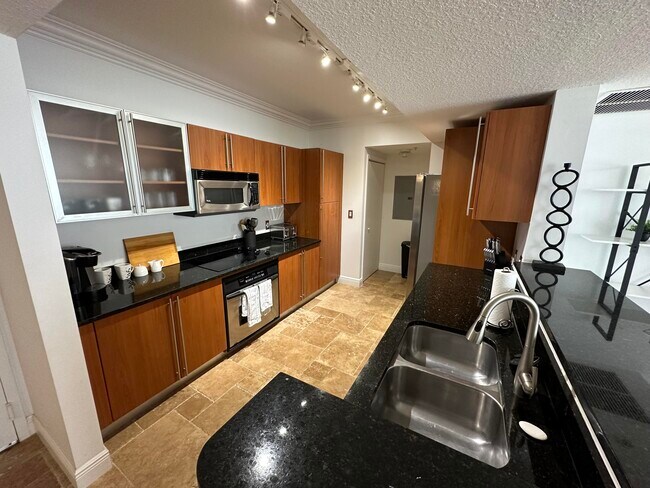 Foto del edificio - 1551 N Flagler Dr