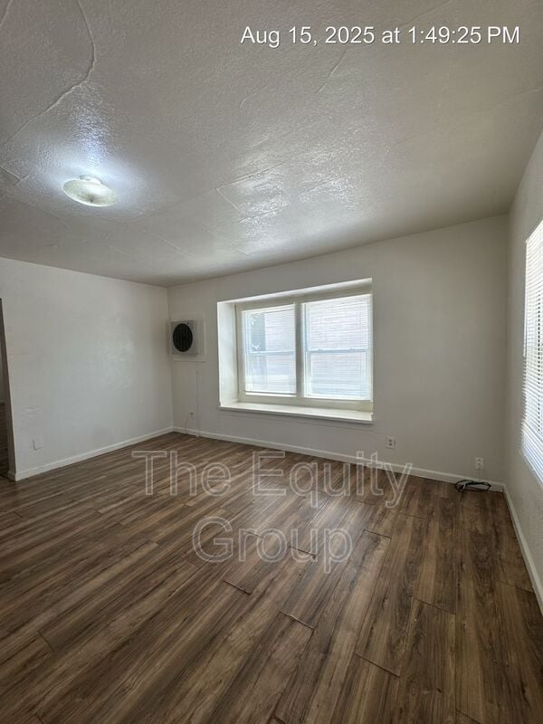 Building Photo - 435 N Redington St