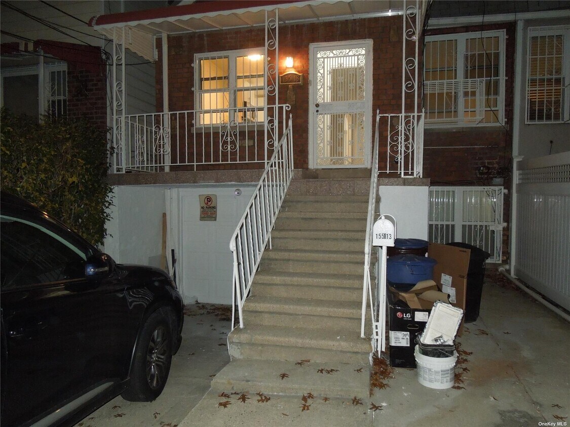 Primary Photo - 155-13 65th Ave