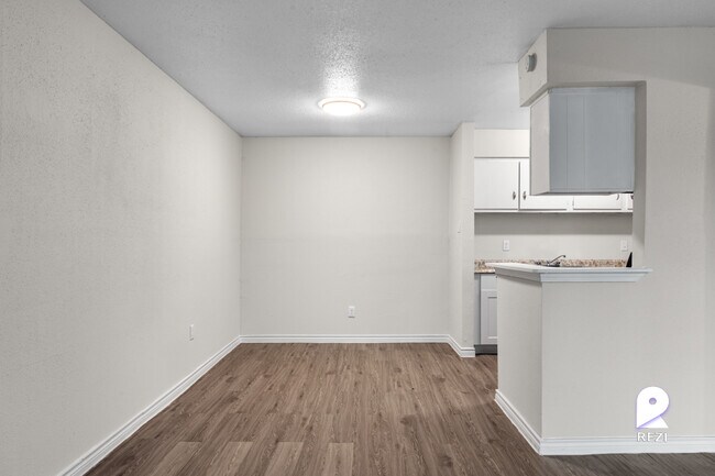 Foto del edificio - 11810 Algonquin Dr