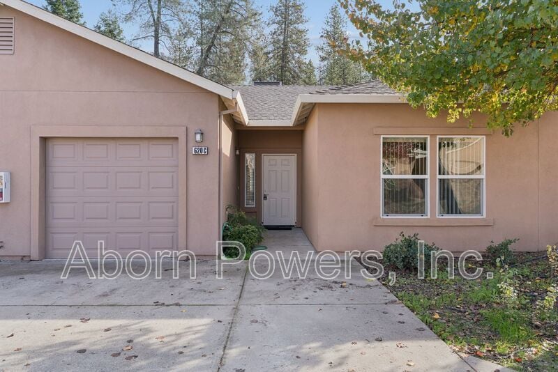 Foto principal - 620 Pearl Pl